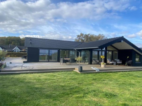 Holiday Home Viveke - 10m from the sea by Interhome